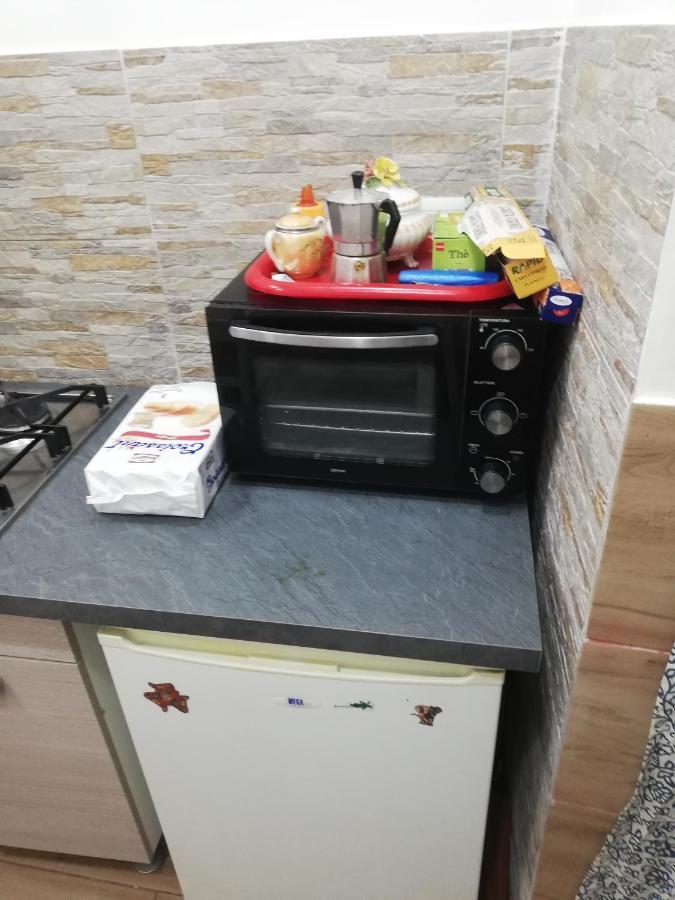 Emily House Catane